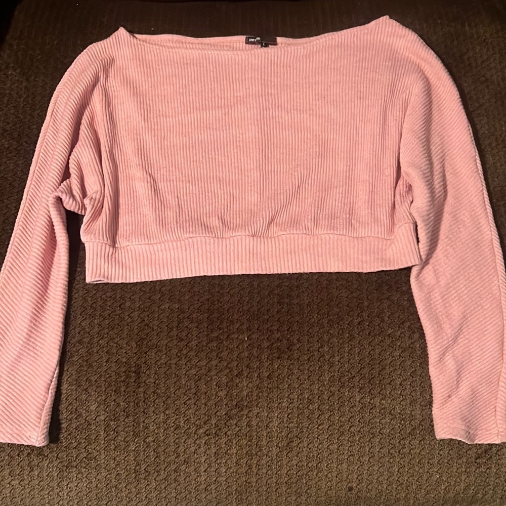 long light pink cropped sweater shirt